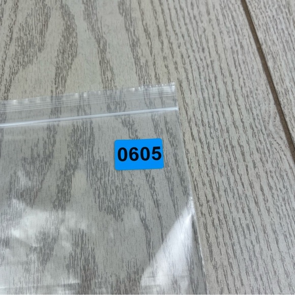 605 - Tommy Hilfiger Tie Yellow Blue Stripes 700 TL21100014 Silk Blend $69.50 - Picture 5 of 5